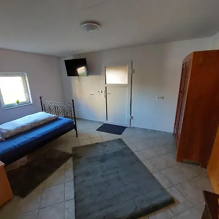 Nyaraló Jaeger-lodge Lócs