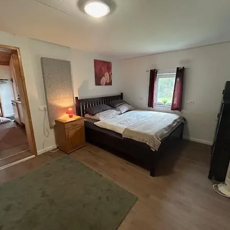 Jaeger-lodge Nyaraló *